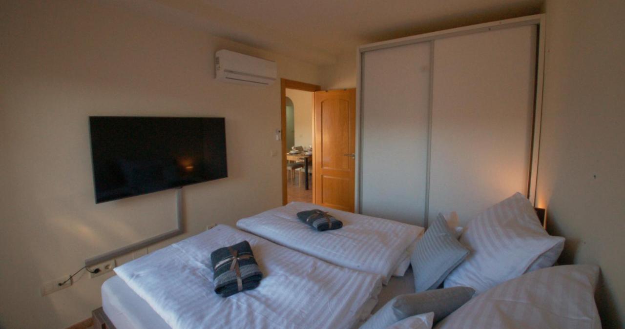 Vélez de Benaudalla Apartment Vista Del Castillo מראה חיצוני תמונה